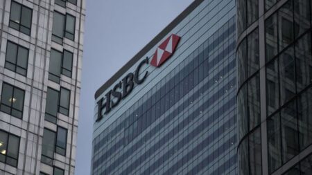 HSBC, dolar/TL tahminini yükseltti