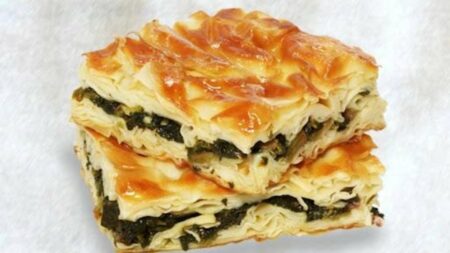 Ispanaklı Su Böreği Tarifi